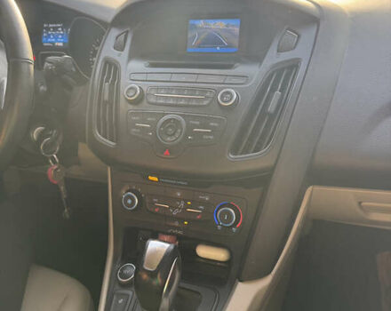 Белый Форд Фокус, объемом двигателя 2 л и пробегом 125 тыс. км за 8900 $, фото 9 на Automoto.ua