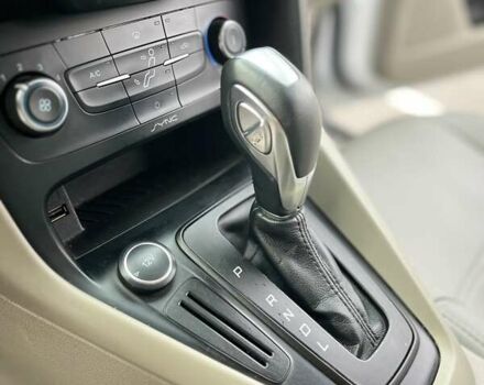 Белый Форд Фокус, объемом двигателя 2 л и пробегом 205 тыс. км за 8300 $, фото 25 на Automoto.ua