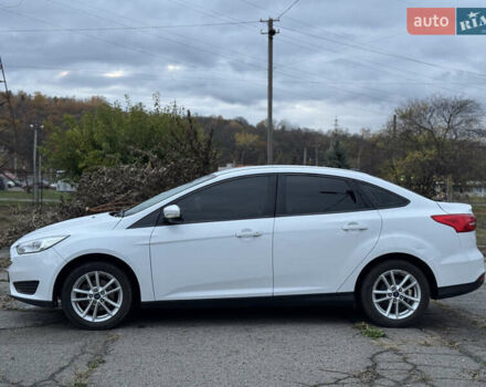 Форд Фокус 2015 в Полтаве на Automoto.ua Белый Форд Фокус, объемом двигателя 2 л и пробегом 345 тыс. км за 9800 $, фото 2 на Automoto.ua