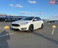 Білий Форд Фокус, об'ємом двигуна 2 л та пробігом 182 тис. км за 8500 $, фото 1 на Automoto.ua