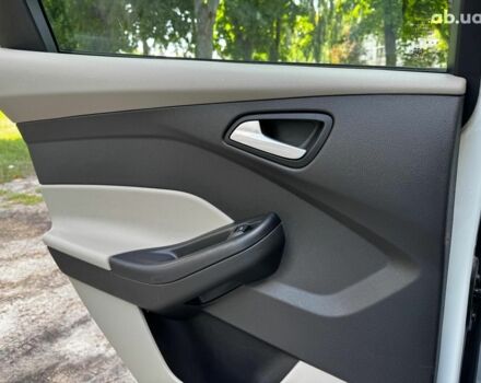 Белый Форд Фокус, объемом двигателя 2 л и пробегом 77 тыс. км за 9190 $, фото 22 на Automoto.ua