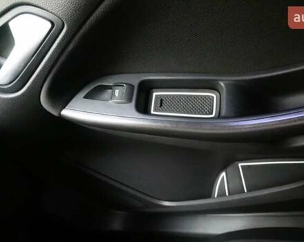 Белый Форд Фокус, объемом двигателя 1.6 л и пробегом 45 тыс. км за 10700 $, фото 11 на Automoto.ua