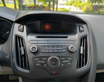 Белый Форд Фокус, объемом двигателя 2 л и пробегом 77 тыс. км за 9190 $, фото 14 на Automoto.ua