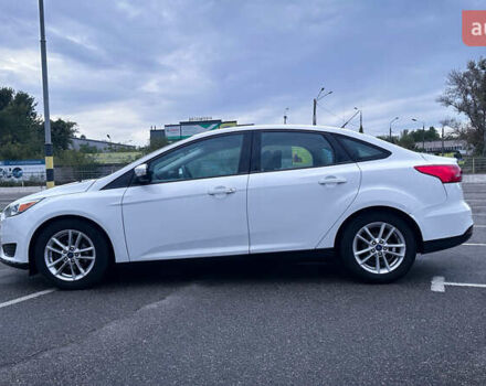 Белый Форд Фокус, объемом двигателя 2 л и пробегом 105 тыс. км за 9800 $, фото 6 на Automoto.ua