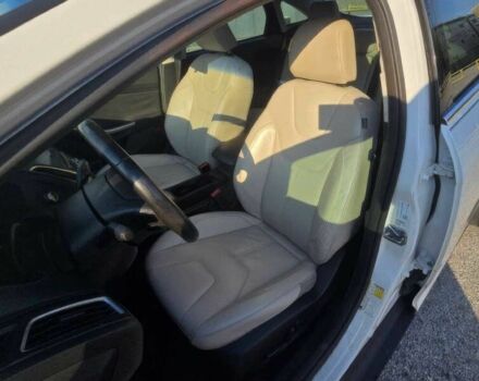 Белый Форд Фокус, объемом двигателя 2 л и пробегом 79 тыс. км за 4300 $, фото 8 на Automoto.ua