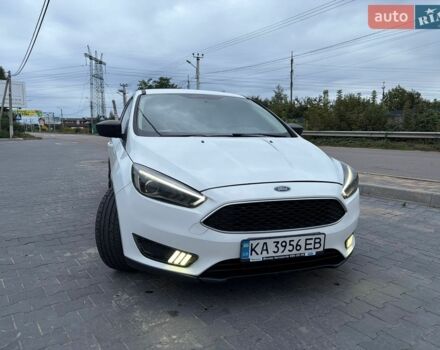 Белый Форд Фокус, объемом двигателя 2.01 л и пробегом 174 тыс. км за 7200 $, фото 1 на Automoto.ua
