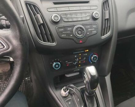 Белый Форд Фокус, объемом двигателя 2 л и пробегом 119 тыс. км за 8800 $, фото 6 на Automoto.ua