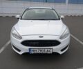 Белый Форд Фокус, объемом двигателя 1.6 л и пробегом 240 тыс. км за 8000 $, фото 1 на Automoto.ua