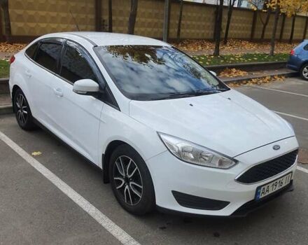 Форд Фокус 2016 в Киеве на Automoto.ua Белый Форд Фокус, объемом двигателя 1.6 л и пробегом 150 тыс. км за 8000 $, фото 6 на Automoto.ua