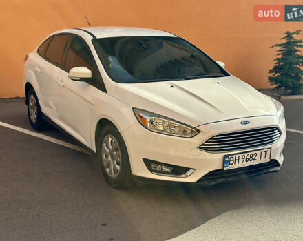 Форд Фокус 2016 в Одессе на Automoto.ua Белый Форд Фокус, объемом двигателя 2 л и пробегом 77 тыс. км за 7500 $, фото 3 на Automoto.ua