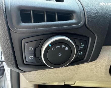 Белый Форд Фокус, объемом двигателя 2 л и пробегом 77 тыс. км за 9190 $, фото 10 на Automoto.ua