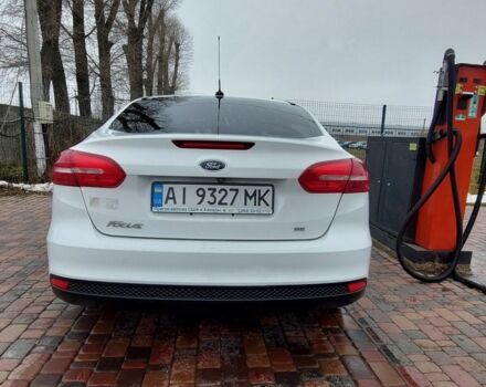 Белый Форд Фокус, объемом двигателя 2 л и пробегом 128 тыс. км за 8000 $, фото 2 на Automoto.ua