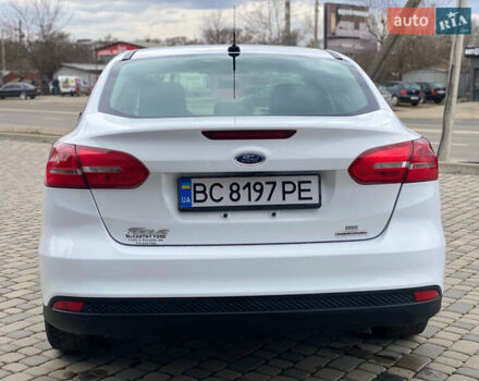 Білий Форд Фокус, об'ємом двигуна 2 л та пробігом 167 тис. км за 8700 $, фото 5 на Automoto.ua