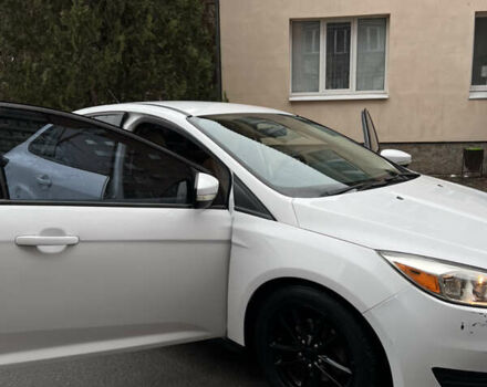 Белый Форд Фокус, объемом двигателя 2 л и пробегом 194 тыс. км за 8000 $, фото 6 на Automoto.ua