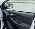 Белый Форд Фокус, объемом двигателя 2 л и пробегом 160 тыс. км за 7700 $, фото 6 на Automoto.ua