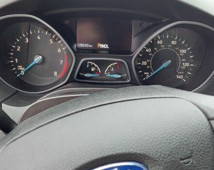 Белый Форд Фокус, объемом двигателя 2 л и пробегом 128 тыс. км за 8000 $, фото 5 на Automoto.ua