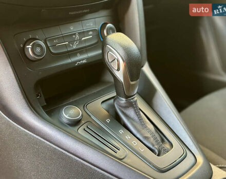 Форд Фокус 2016 в Одессе на Automoto.ua Белый Форд Фокус, объемом двигателя 2 л и пробегом 77 тыс. км за 7500 $, фото 15 на Automoto.ua