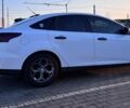 Білий Форд Фокус, об'ємом двигуна 2 л та пробігом 177 тис. км за 7000 $, фото 2 на Automoto.ua