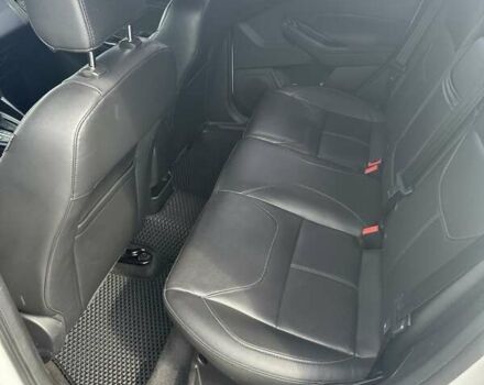 Білий Форд Фокус, об'ємом двигуна 2 л та пробігом 176 тис. км за 10800 $, фото 5 на Automoto.ua