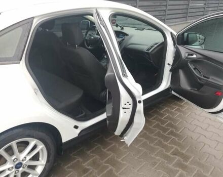 Белый Форд Фокус, объемом двигателя 2 л и пробегом 119 тыс. км за 8800 $, фото 5 на Automoto.ua