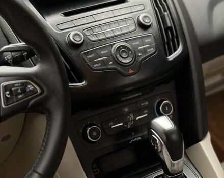 Белый Форд Фокус, объемом двигателя 2 л и пробегом 194 тыс. км за 8000 $, фото 11 на Automoto.ua