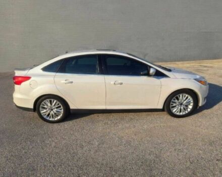 Белый Форд Фокус, объемом двигателя 2 л и пробегом 79 тыс. км за 4300 $, фото 7 на Automoto.ua