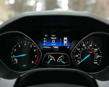 Белый Форд Фокус, объемом двигателя 2 л и пробегом 194 тыс. км за 8000 $, фото 8 на Automoto.ua