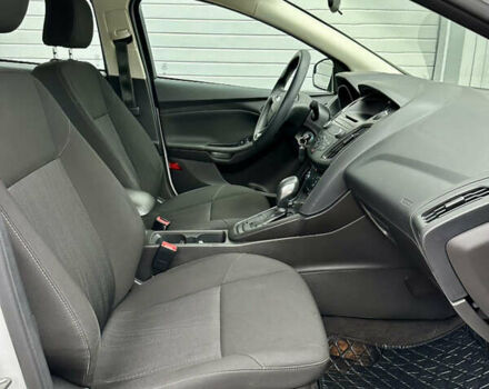 Белый Форд Фокус, объемом двигателя 2 л и пробегом 137 тыс. км за 8700 $, фото 20 на Automoto.ua