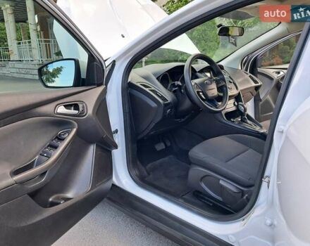 Белый Форд Фокус, объемом двигателя 2 л и пробегом 178 тыс. км за 9299 $, фото 59 на Automoto.ua