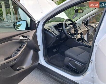 Белый Форд Фокус, объемом двигателя 2 л и пробегом 178 тыс. км за 9299 $, фото 60 на Automoto.ua