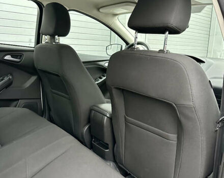 Белый Форд Фокус, объемом двигателя 2 л и пробегом 137 тыс. км за 8700 $, фото 23 на Automoto.ua