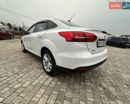 Белый Форд Фокус, объемом двигателя 2 л и пробегом 117 тыс. км за 7900 $, фото 2 на Automoto.ua