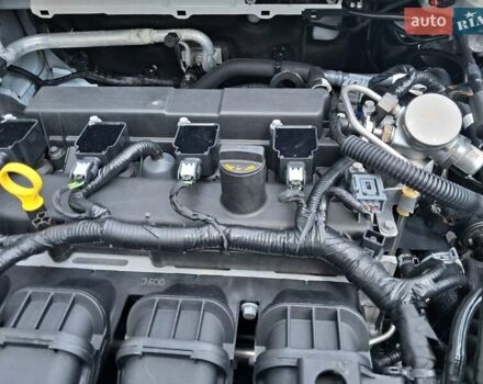 Белый Форд Фокус, объемом двигателя 2 л и пробегом 178 тыс. км за 9299 $, фото 10 на Automoto.ua