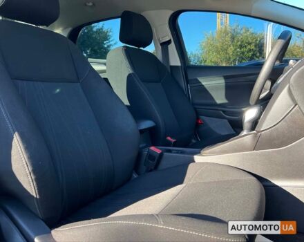 Білий Форд Фокус, об'ємом двигуна 2 л та пробігом 83 тис. км за 9400 $, фото 8 на Automoto.ua