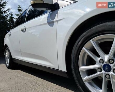 Белый Форд Фокус, объемом двигателя 2 л и пробегом 178 тыс. км за 9299 $, фото 102 на Automoto.ua