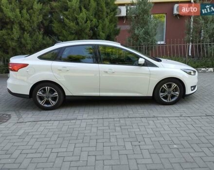 Форд Фокус 2017 у Запоріжжя на Automoto.ua Білий Форд Фокус, об'ємом двигуна 2 л та пробігом 58 тис. км за 9600 $, фото 6 на Automoto.ua