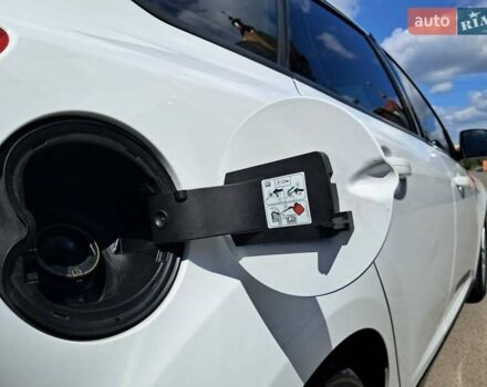 Белый Форд Фокус, объемом двигателя 2 л и пробегом 178 тыс. км за 9299 $, фото 129 на Automoto.ua