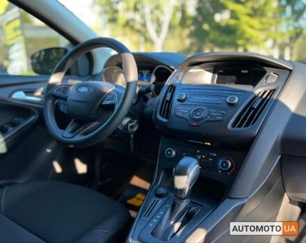 Білий Форд Фокус, об'ємом двигуна 2 л та пробігом 83 тис. км за 9400 $, фото 9 на Automoto.ua