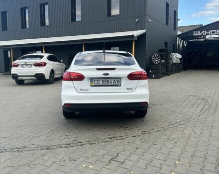 Форд Фокус 2017 в Черновцах на Automoto.ua Белый Форд Фокус, объемом двигателя 1.6 л и пробегом 61 тыс. км за 8900 $, фото 4 на Automoto.ua