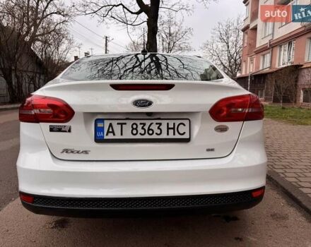 Белый Форд Фокус, объемом двигателя 2 л и пробегом 129 тыс. км за 8200 $, фото 3 на Automoto.ua