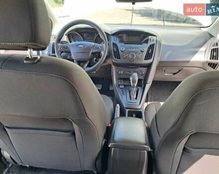 Белый Форд Фокус, объемом двигателя 2 л и пробегом 178 тыс. км за 9299 $, фото 65 на Automoto.ua