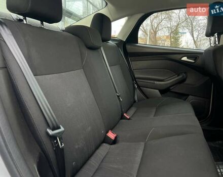 Белый Форд Фокус, объемом двигателя 2 л и пробегом 131 тыс. км за 8200 $, фото 19 на Automoto.ua