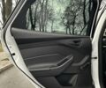 Білий Форд Фокус, об'ємом двигуна 2 л та пробігом 186 тис. км за 7800 $, фото 9 на Automoto.ua