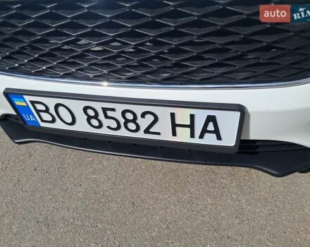 Белый Форд Фокус, объемом двигателя 2 л и пробегом 178 тыс. км за 9299 $, фото 141 на Automoto.ua