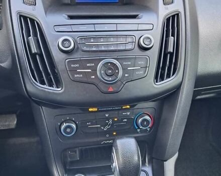 Белый Форд Фокус, объемом двигателя 2 л и пробегом 178 тыс. км за 9299 $, фото 76 на Automoto.ua