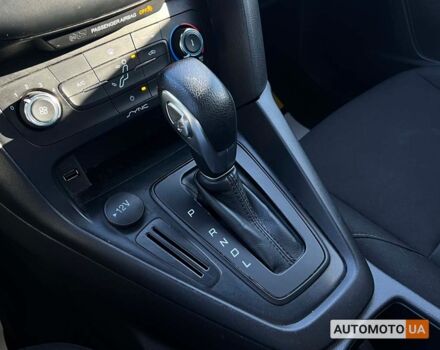 Білий Форд Фокус, об'ємом двигуна 2 л та пробігом 83 тис. км за 9400 $, фото 19 на Automoto.ua