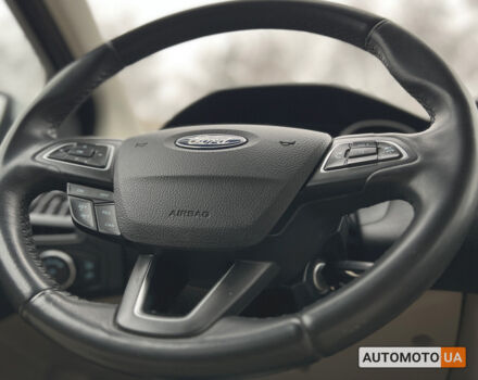 Белый Форд Фокус, объемом двигателя 1 л и пробегом 133 тыс. км за 8300 $, фото 19 на Automoto.ua