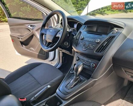 Белый Форд Фокус, объемом двигателя 2 л и пробегом 160 тыс. км за 9399 $, фото 43 на Automoto.ua