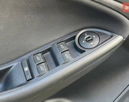 Белый Форд Фокус, объемом двигателя 2 л и пробегом 240 тыс. км за 8290 $, фото 13 на Automoto.ua