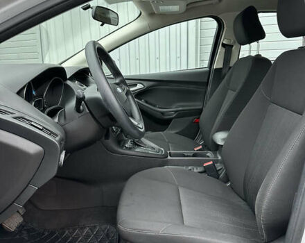 Белый Форд Фокус, объемом двигателя 2 л и пробегом 137 тыс. км за 8700 $, фото 13 на Automoto.ua